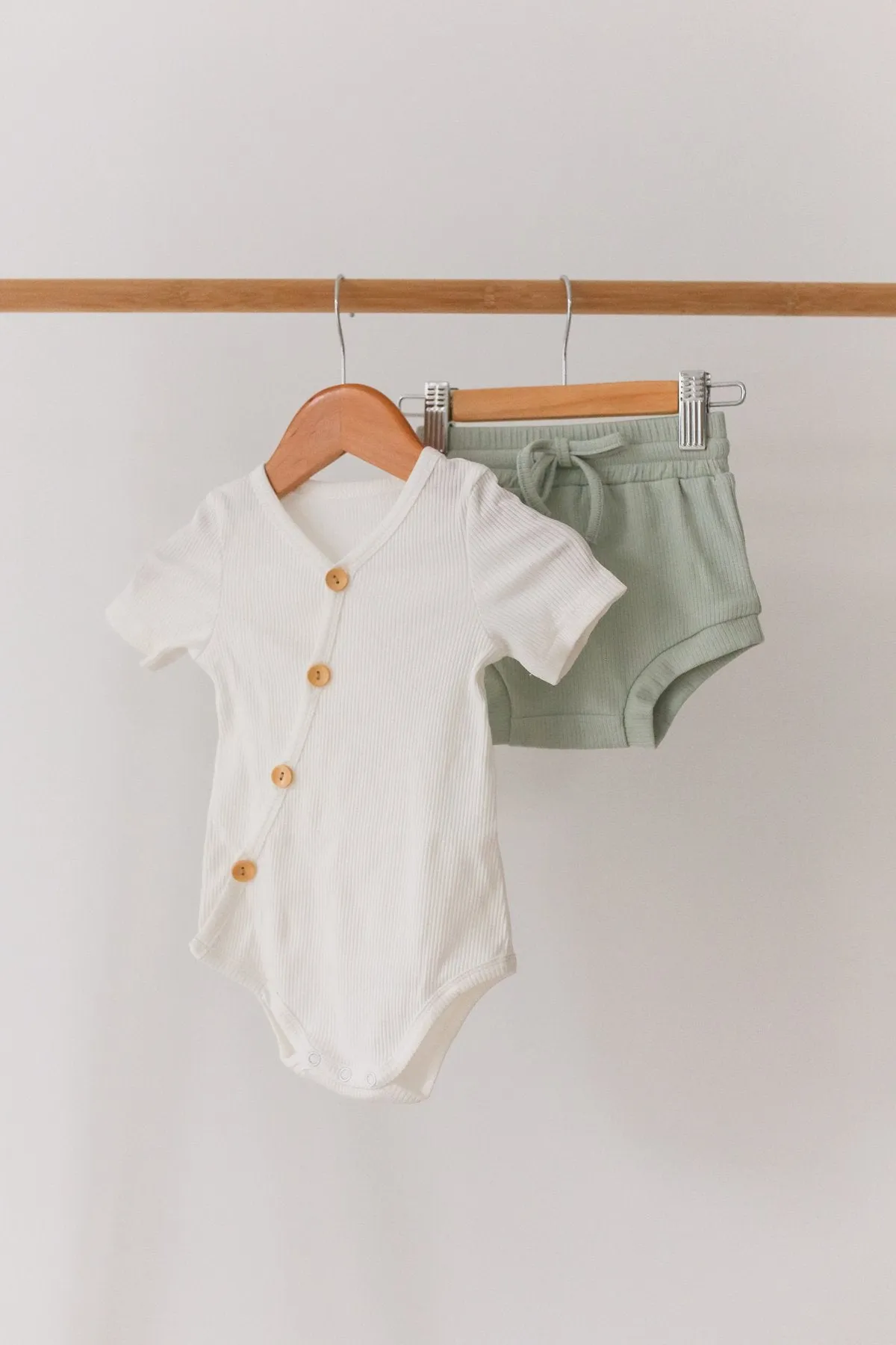 Two Darlings | Milk Short Sleeve Bodysuit